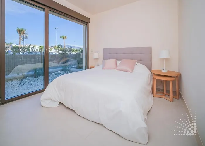 Beautiful Velaya Beachfront 2 Bedrooms Rdr496 * Estepona