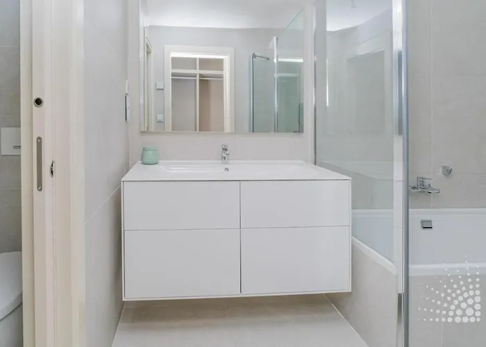 Beautiful Velaya Beachfront 2 Bedrooms Rdr496 * Εστεπόνα